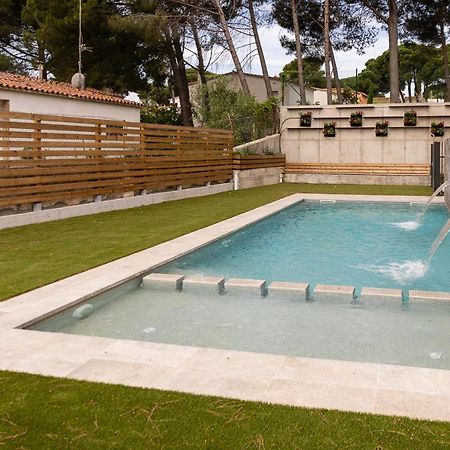 Albana Apartaments Turistics L' Escala Bagian luar foto