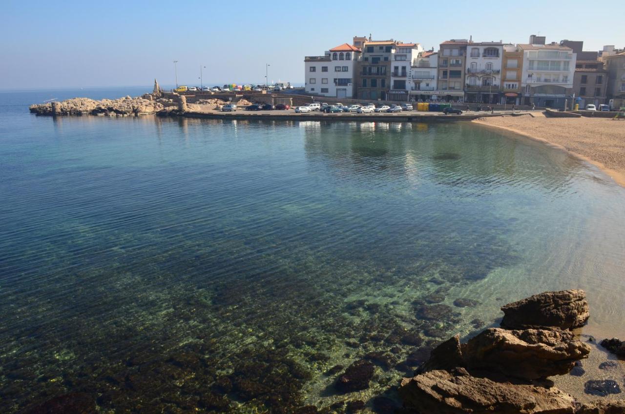 Albana Apartaments Turistics L' Escala Bagian luar foto